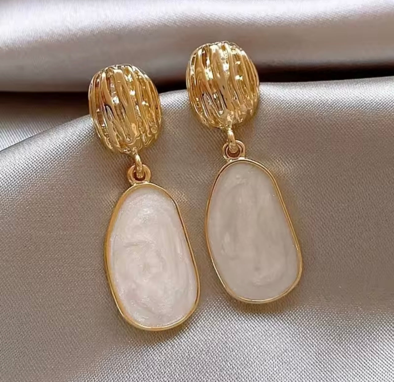 Vintage Pearl Earrings